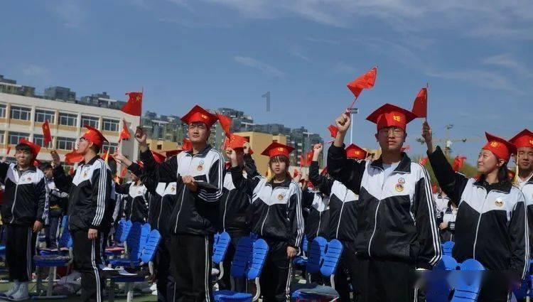 琳娜整理房间